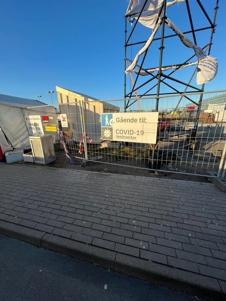Akut genopbygning efter stormskader på Corona test-center